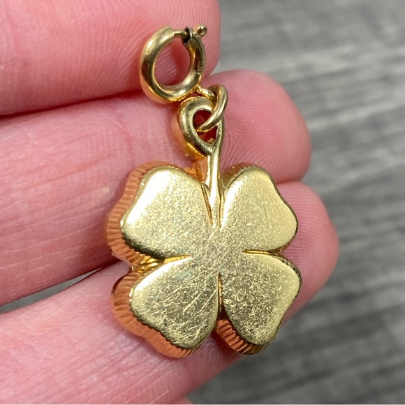 Vintage Monet Gold Four-Leaf Clover Pendant Charm - Picture 2 of 9